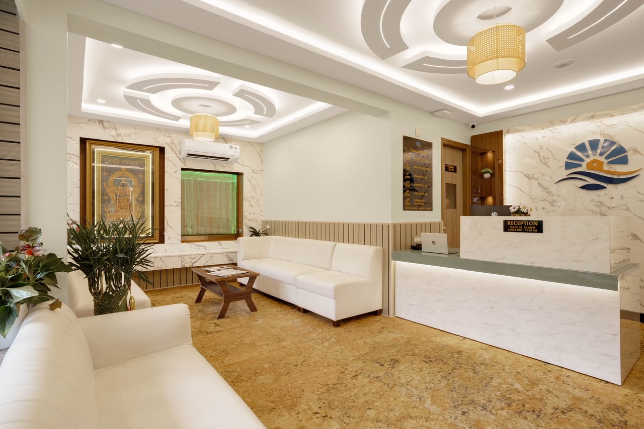 The reception and lounge at Casa Amarilla